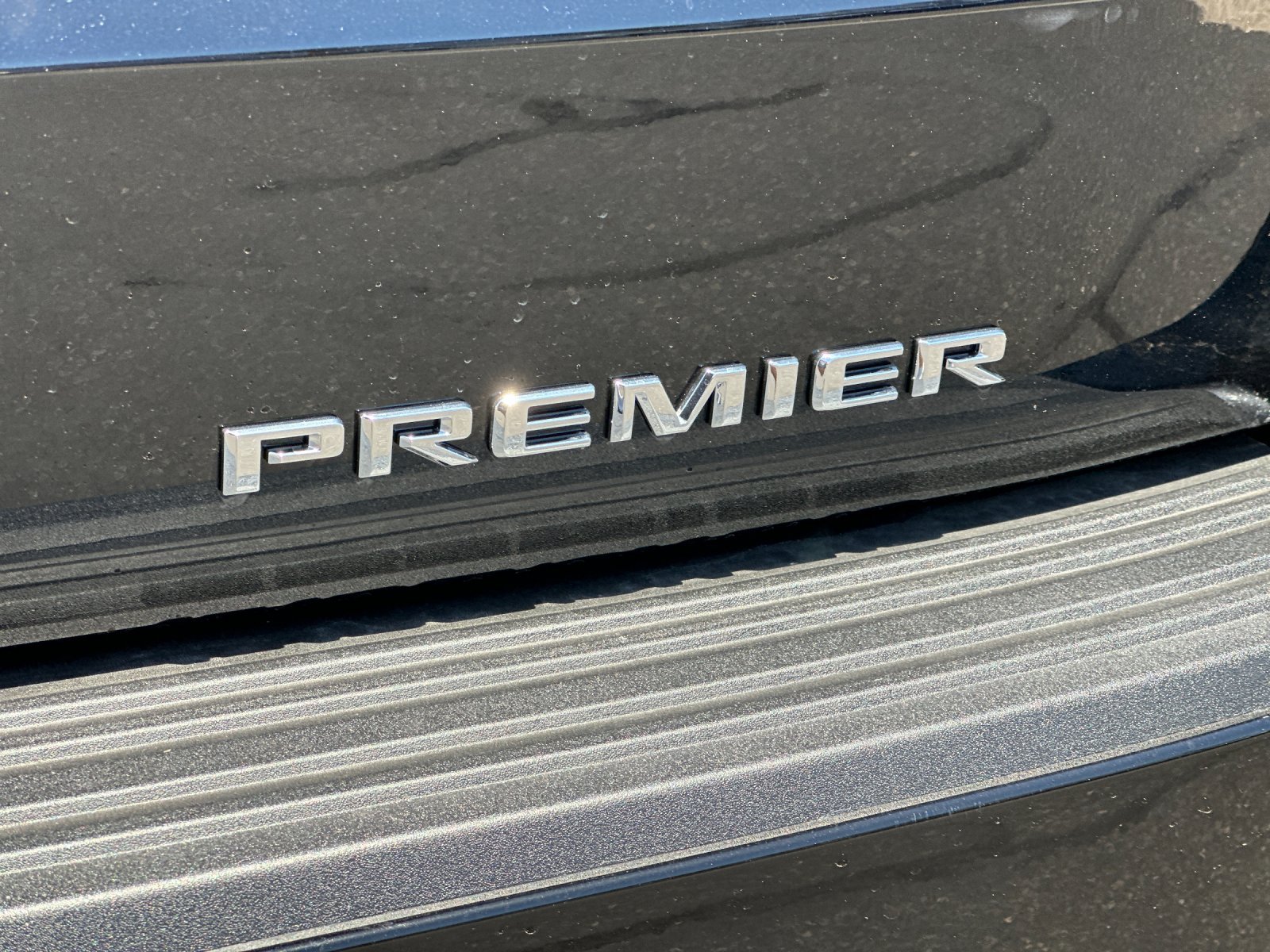 New 2026 Chevrolet Tahoe Premier w/ Sun And Tow Package AWD/4WD image 28