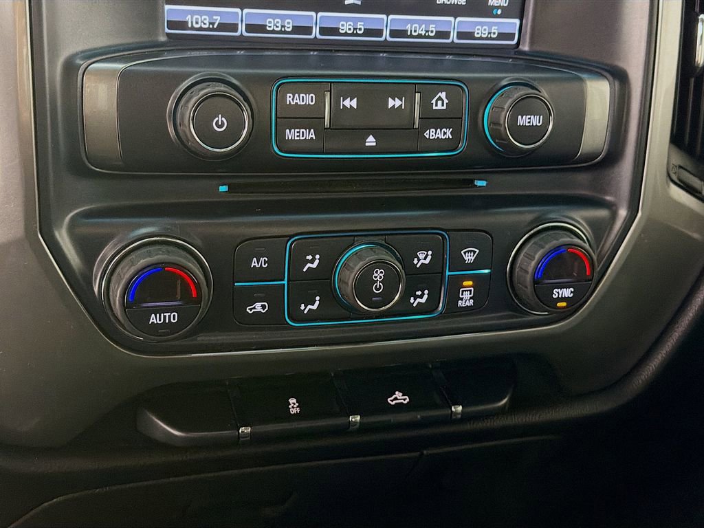 Used 2018 Chevrolet Silverado 1500 LT w/ Texas Edition image 18