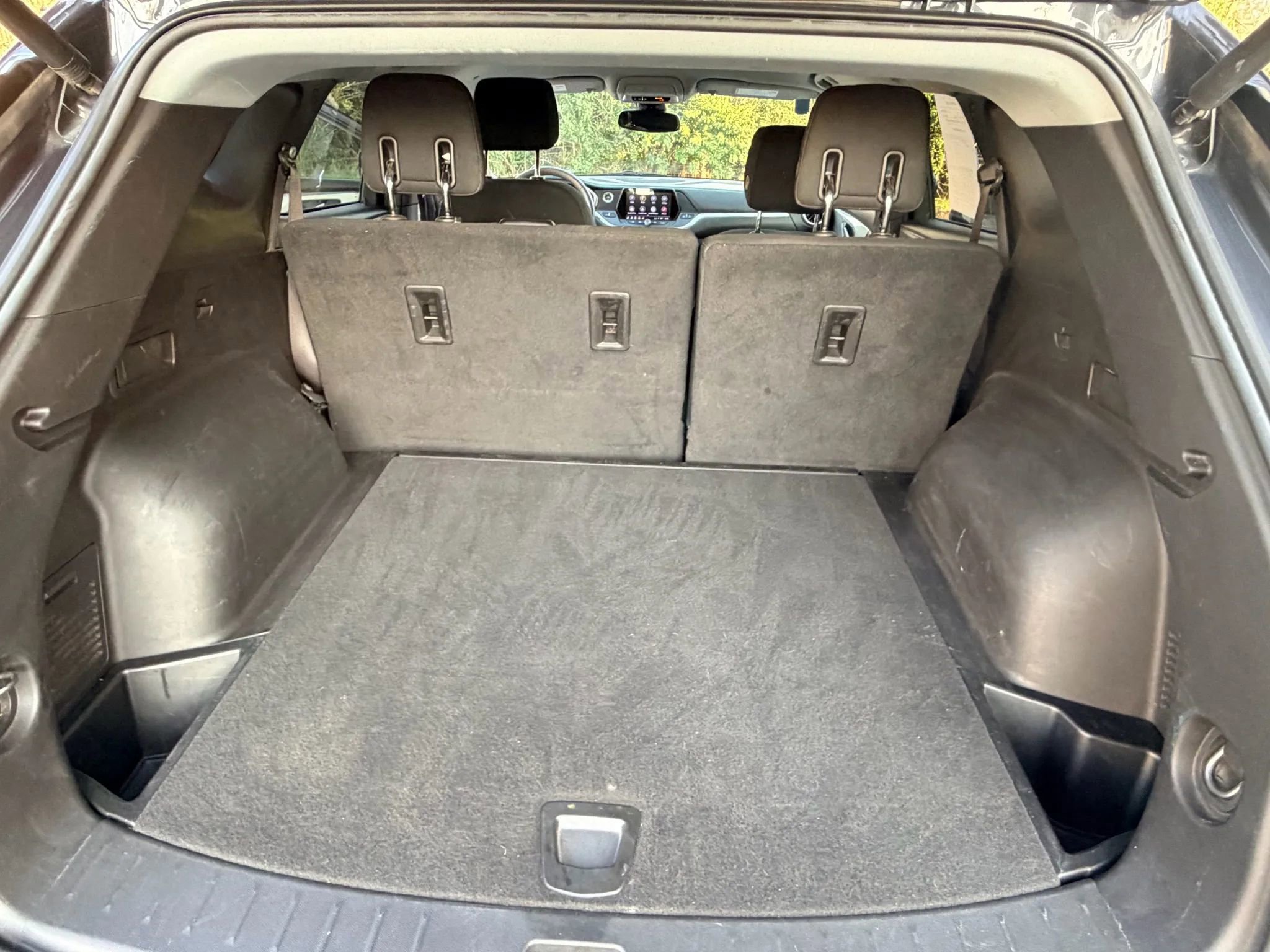 Used 2021 Chevrolet Blazer LT FWD image 17