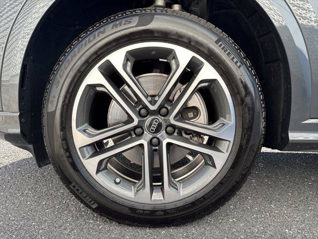 Certified 2025 Audi Q5 Premium AWD/4WD image 7