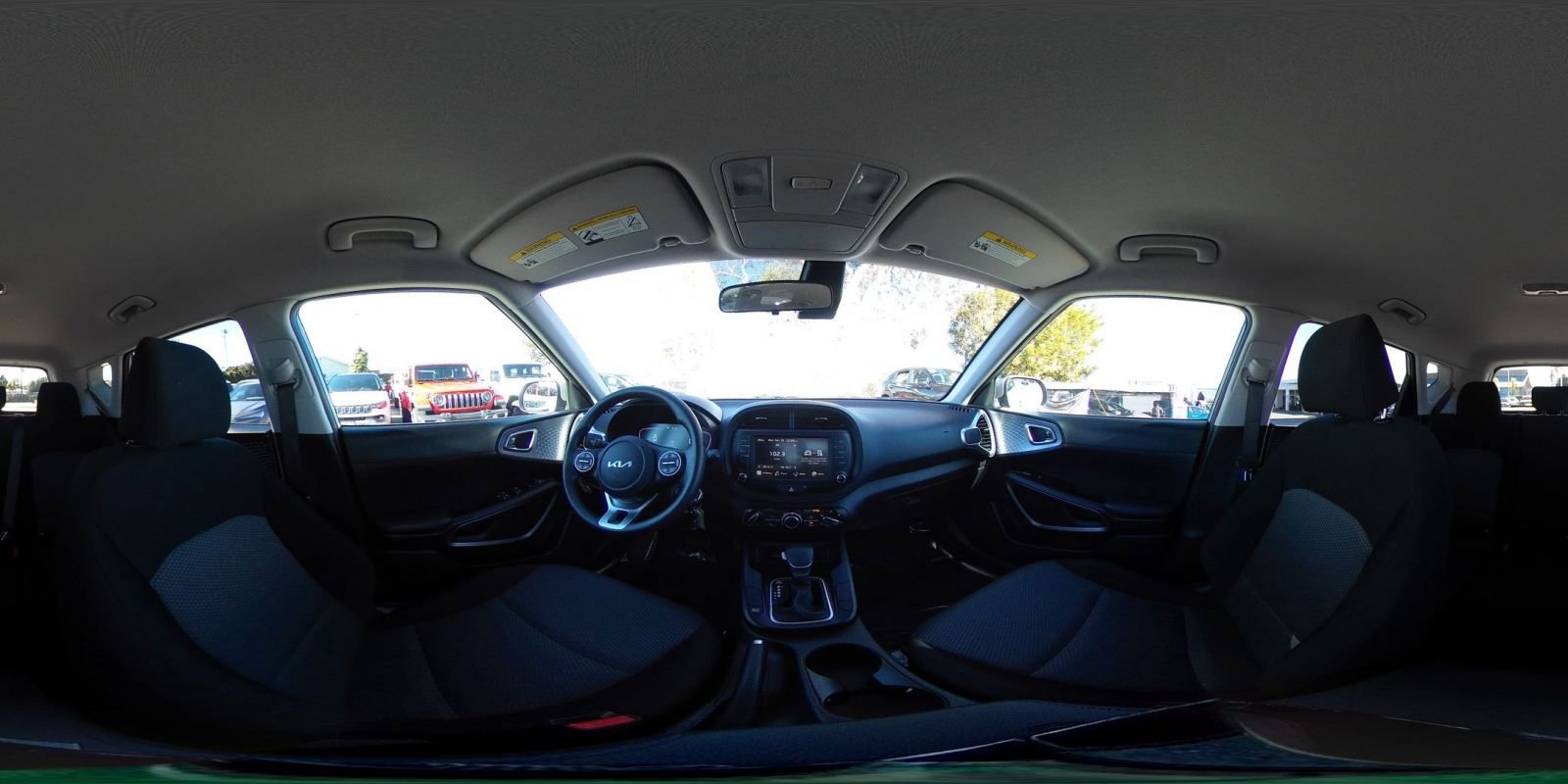 Used 2025 Kia Soul LX w/ LX Technology Package image 42