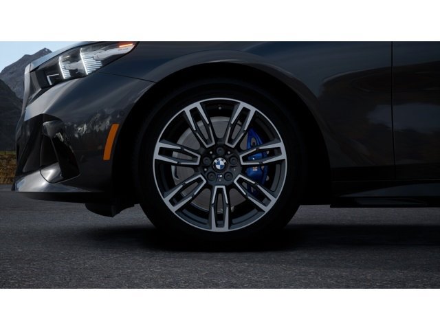 New 2027 BMW 530i xDrive w/ M Sport Package AWD/4WD image 7