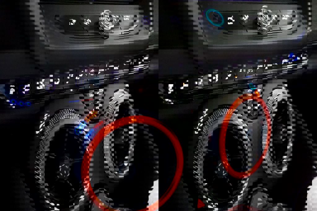 Used 2021 Chevrolet Camaro ZL1 image 28