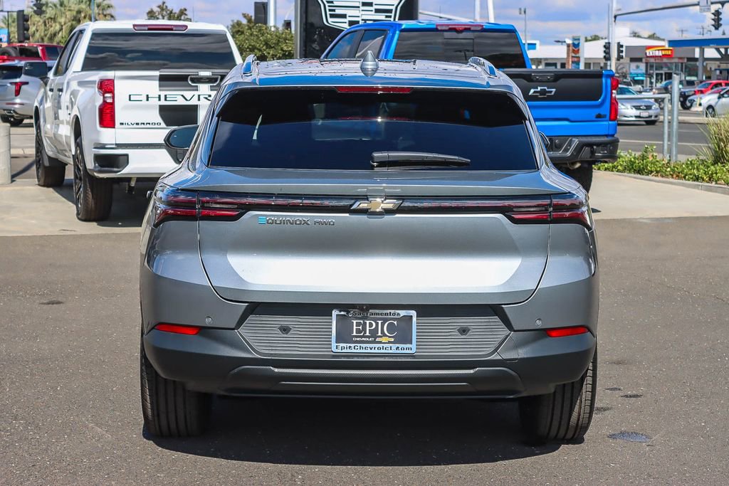Used 2026 Chevrolet Equinox EV LT image 3
