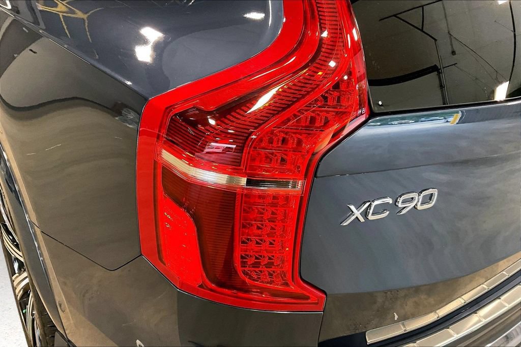 Certified 2025 Volvo XC90 B6 Plus w/ Protection Package AWD/4WD image 24