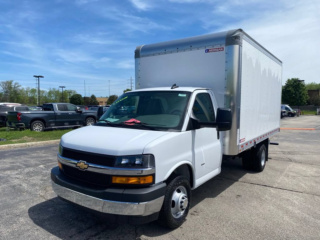 New 2026 Chevrolet Express 3500 w/ Power Convenience Package RWD image 3