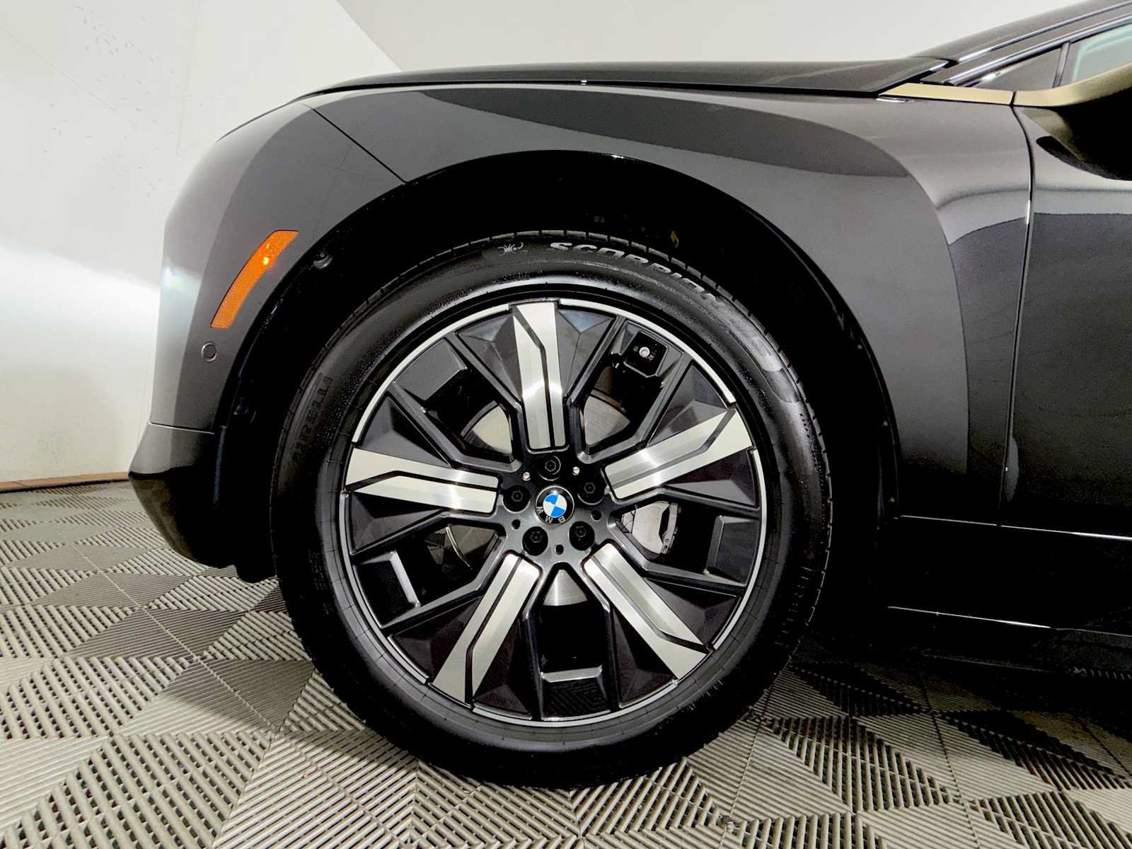 Used 2026 BMW iX xDrive60 AWD/4WD image 8