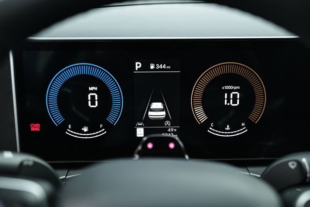 Certified 2025 Hyundai Santa Fe SEL image 31