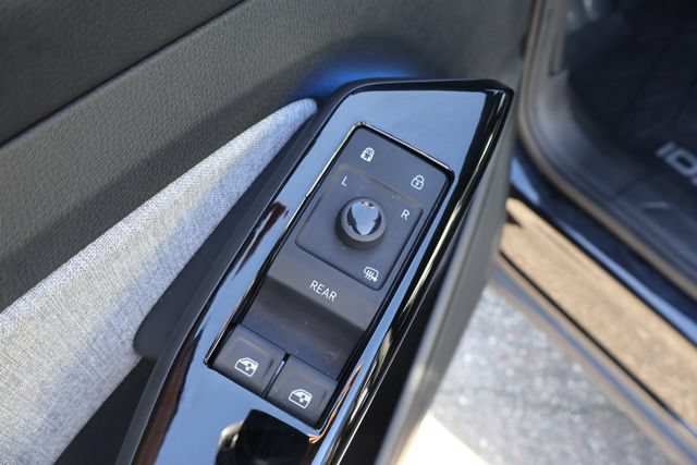 Certified 2023 Volkswagen ID.4 Pro RWD image 13