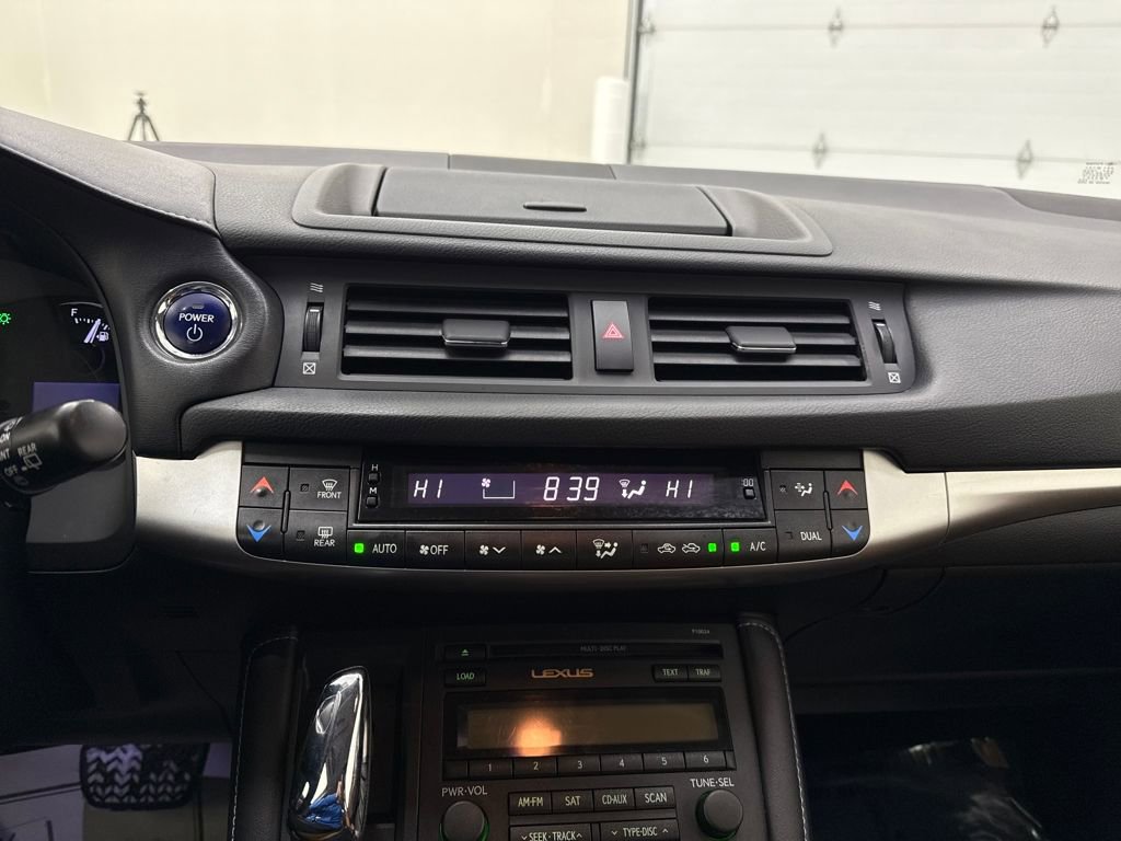 Used 2012 Lexus CT 200h image 17
