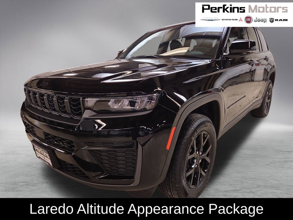 New 2026 Jeep Grand Cherokee Laredo image 1