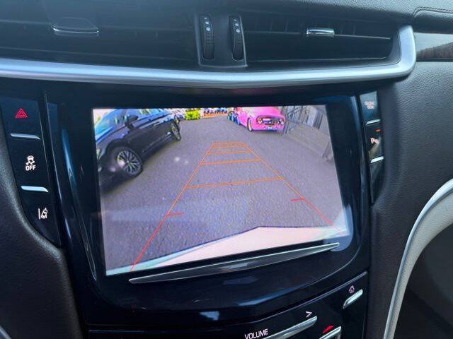 Used 2013 Cadillac XTS Premium AWD/4WD image 27