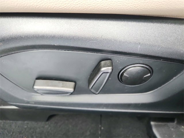 Used 2022 Ford Explorer Limited image 20