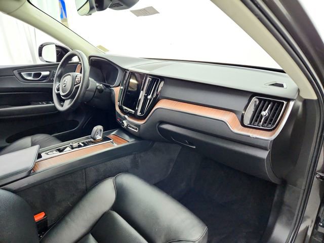 Certified 2023 Volvo XC60 B5 Plus w/ Climate Package image 13