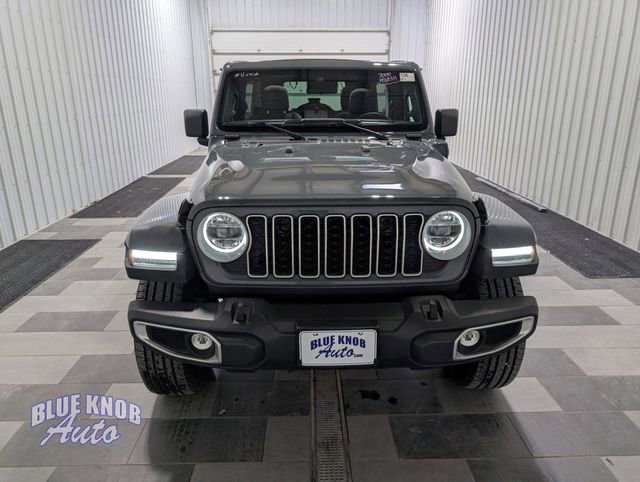 Used 2025 Jeep Wrangler Unlimited Sahara w/ Safety Group AWD/4WD image 6