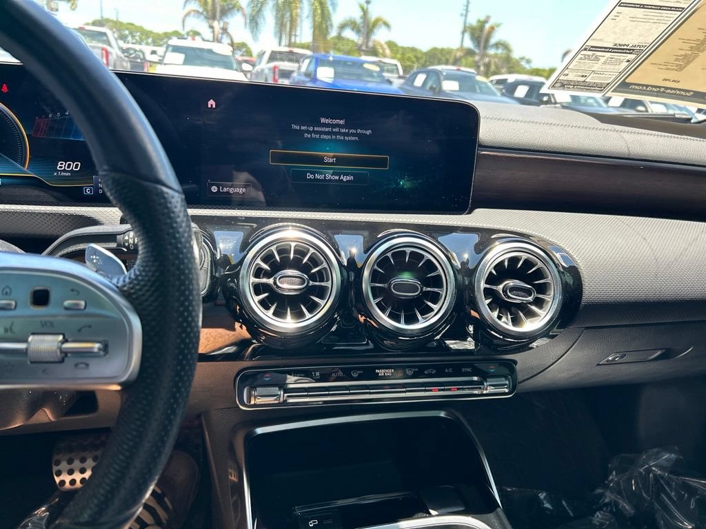Used 2023 Mercedes-Benz CLA 35 AMG 4MATIC image 33
