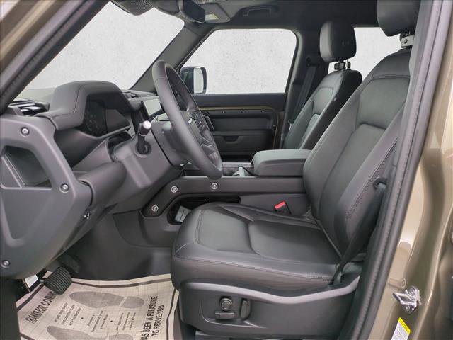 New 2025 Land Rover Defender 110 S image 4