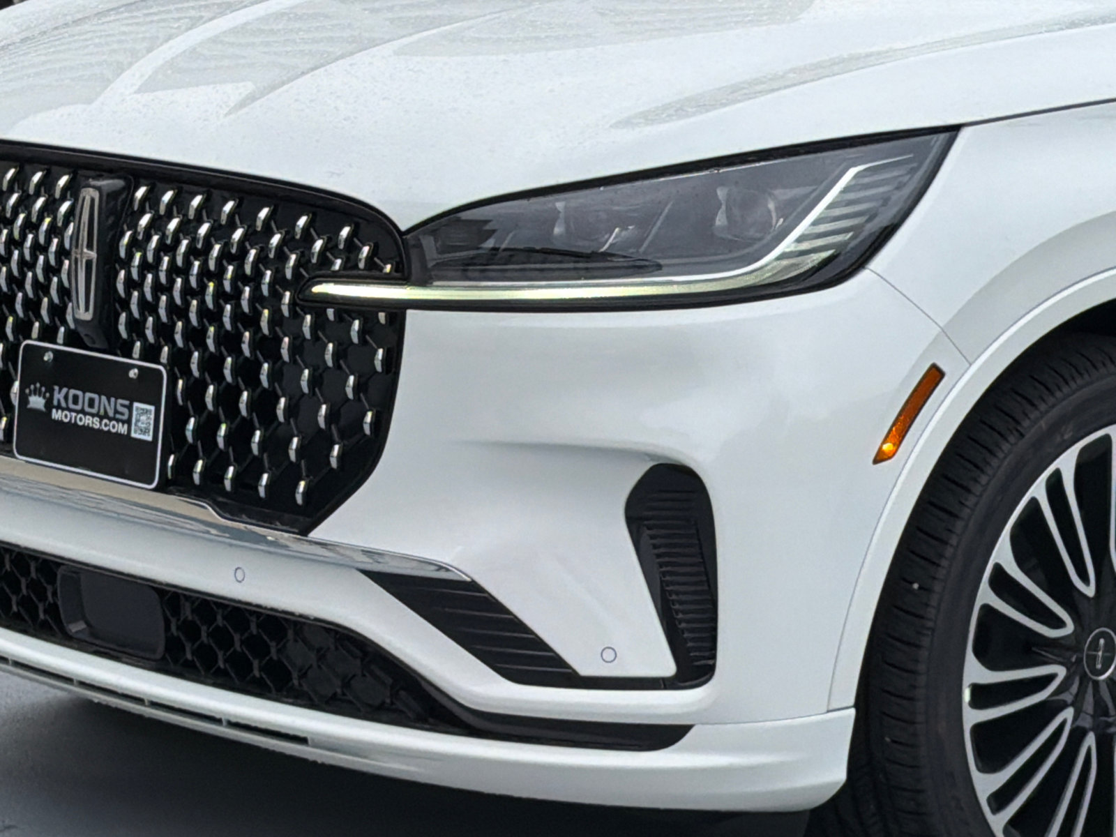 New 2027 Lincoln Aviator Black Label w/ Dynamic Handling Package AWD/4WD image 2