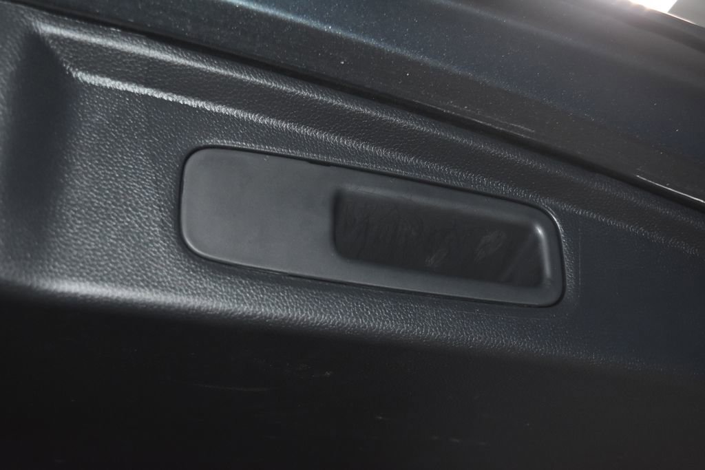 Used 2023 Honda CR-V LX image 34