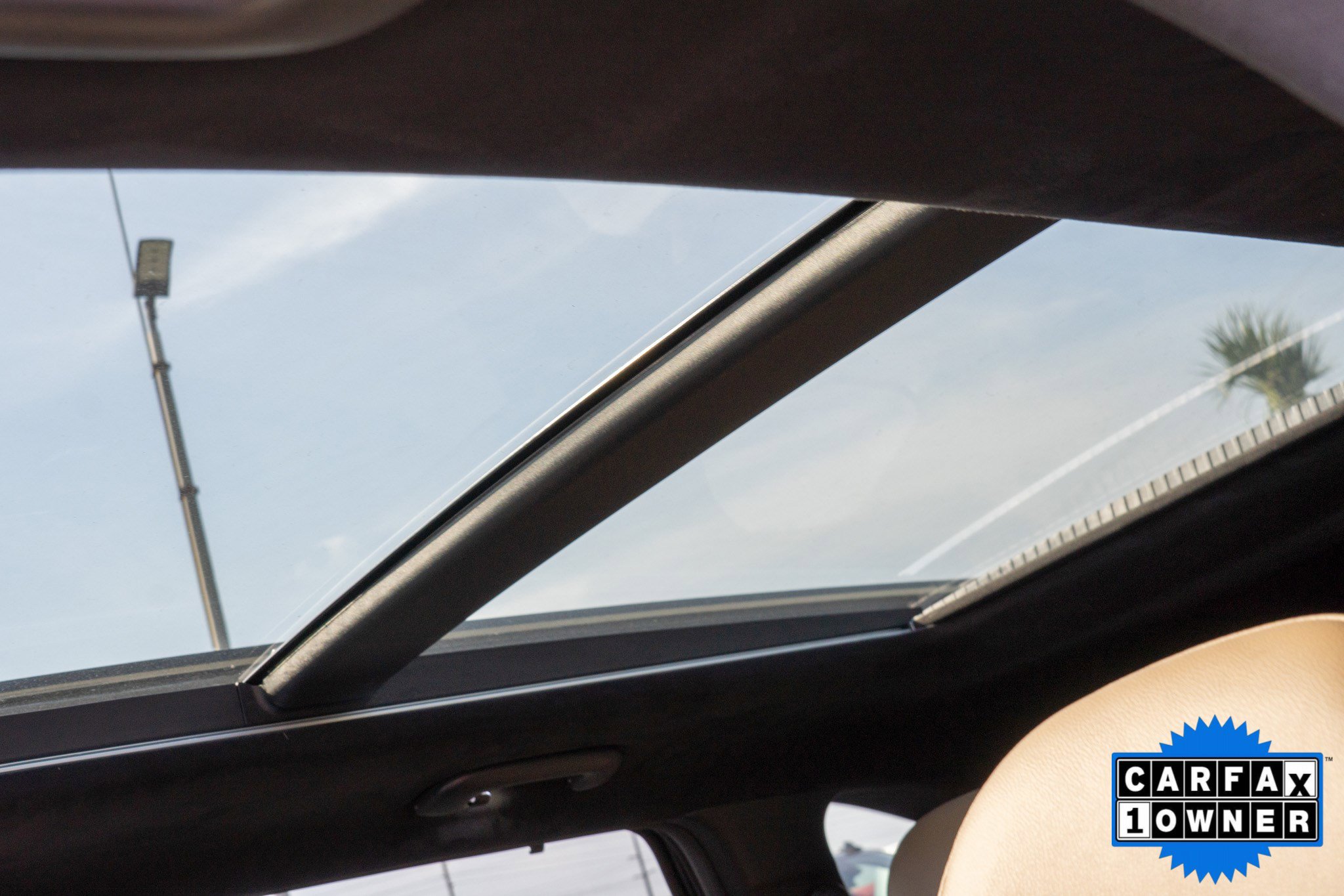 Used 2024 Kia Sorento SX Prestige w/ Olive Brown Leather Package image 18