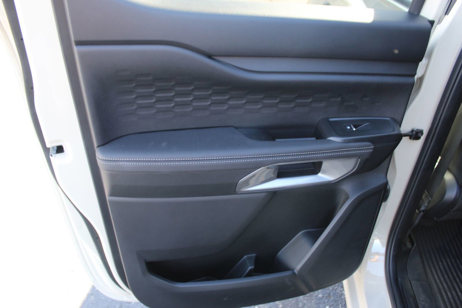 New 2025 Ford Ranger XLT w/ Equipment Group 301A High image 15