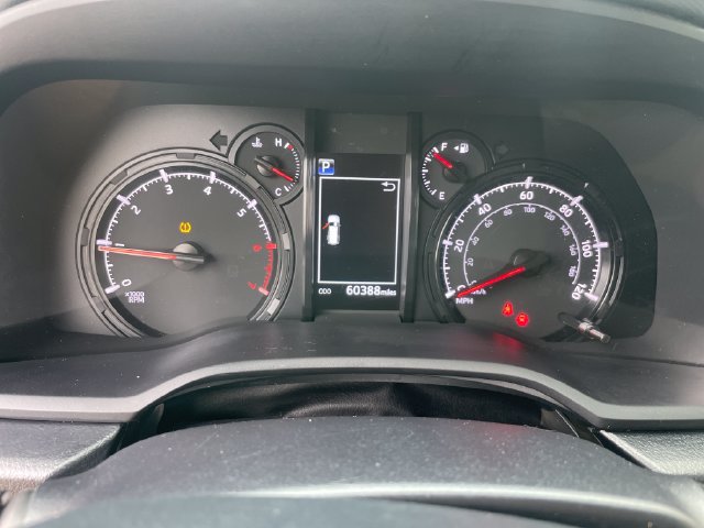 Used 2021 Toyota 4Runner SR5 AWD/4WD image 17