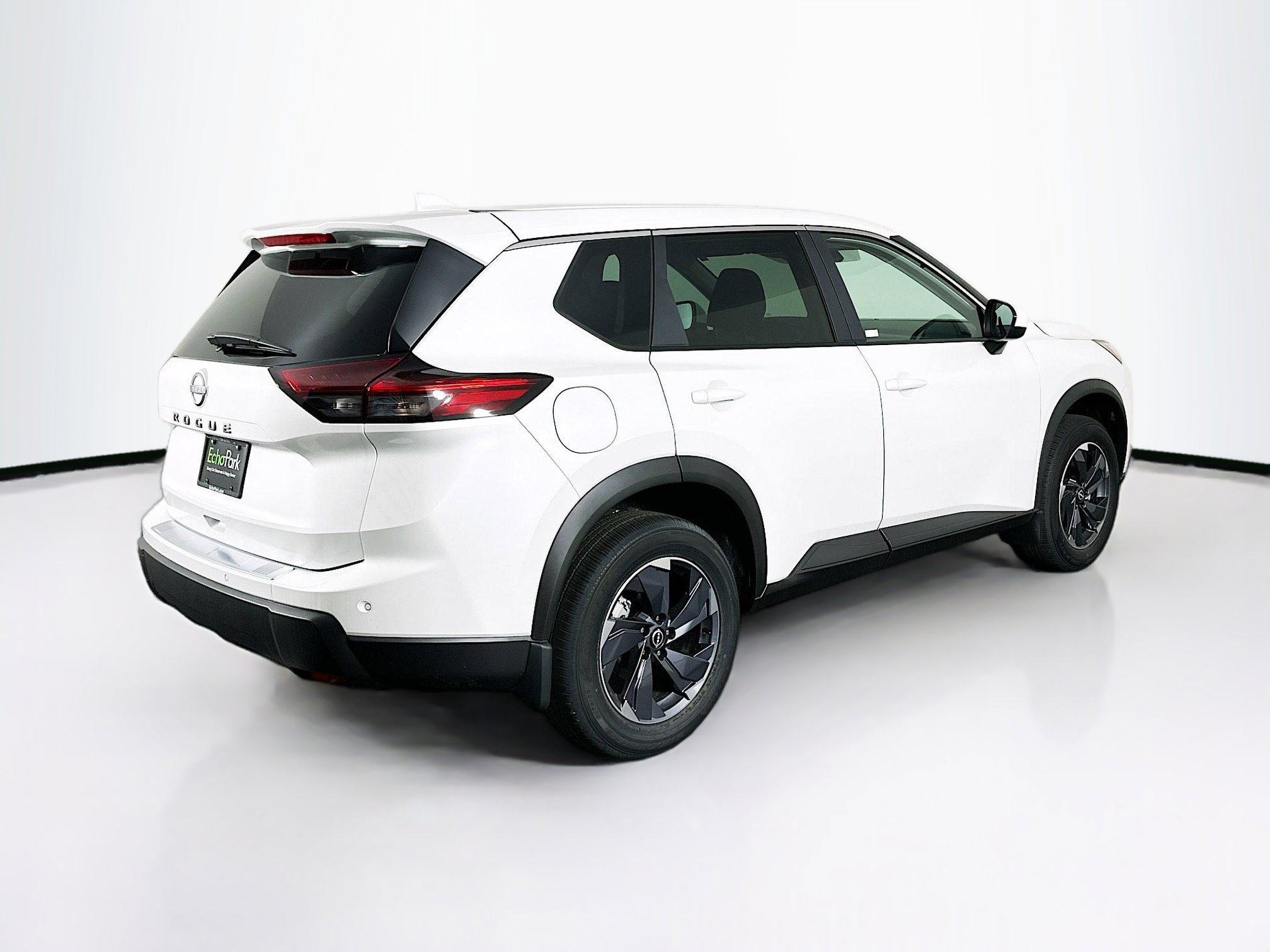 Used 2026 Nissan Rogue SV FWD image 9