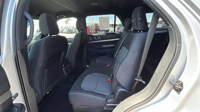 Certified 2018 Ford Explorer XLT FWD image 16