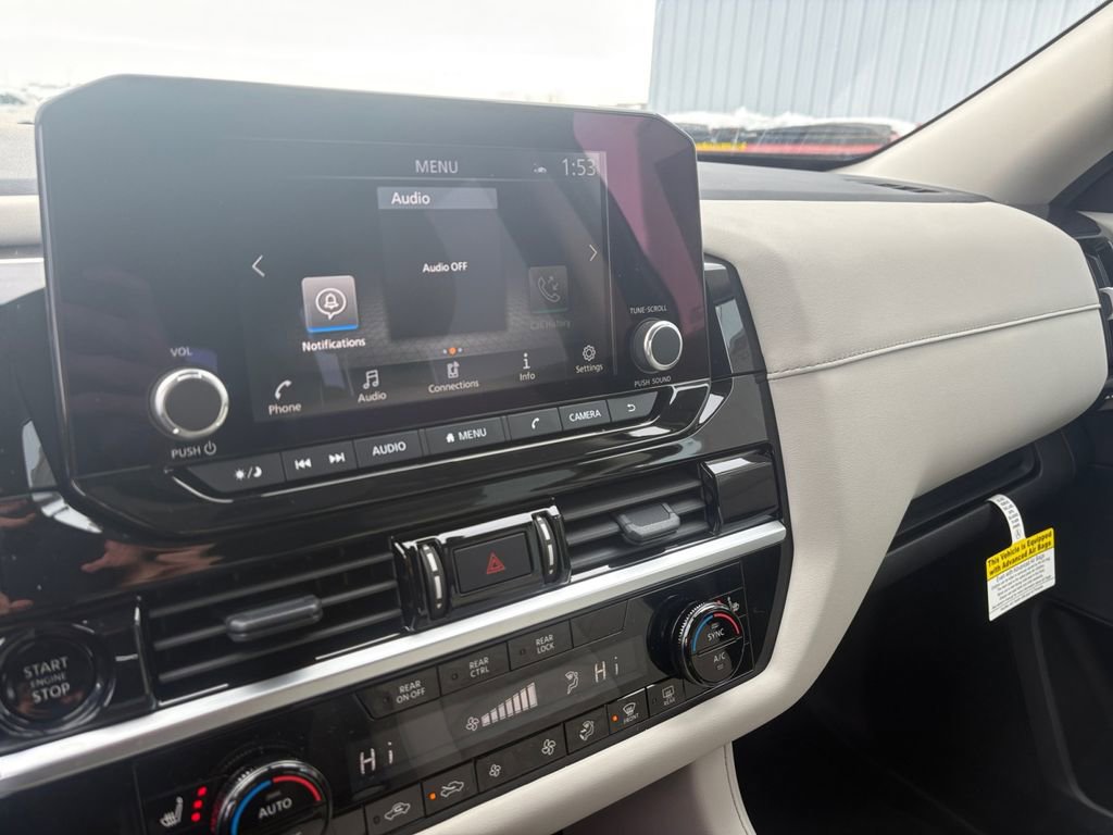 New 2025 Nissan Pathfinder SV image 16