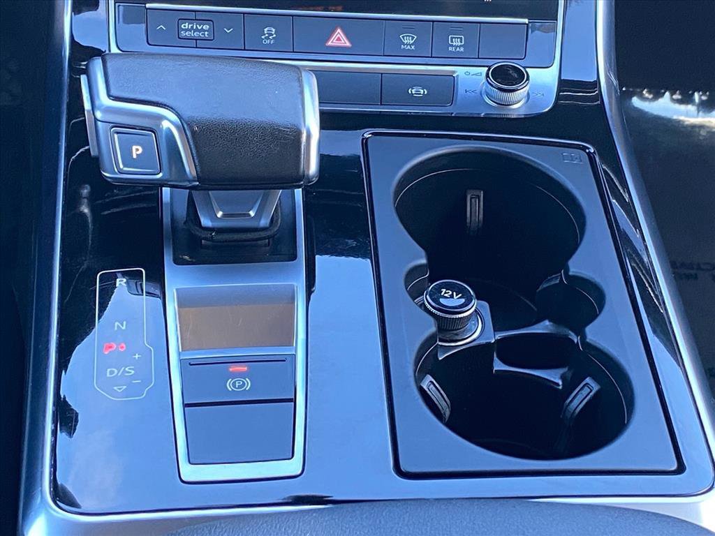 Used 2023 Audi Q7 3.0T Premium w/ Convenience Package image 10