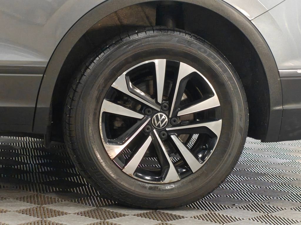 Used 2022 Volkswagen Tiguan S image 36