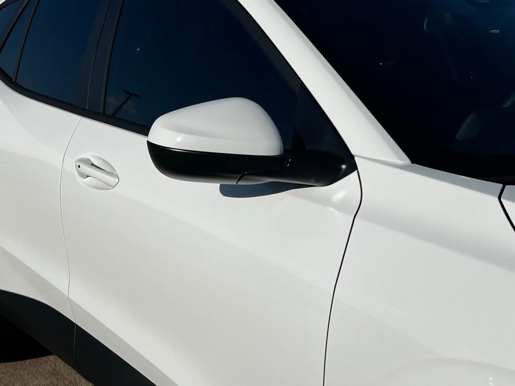 New 2026 Chevrolet Trax LT w/ Driver Confidence Package image 9