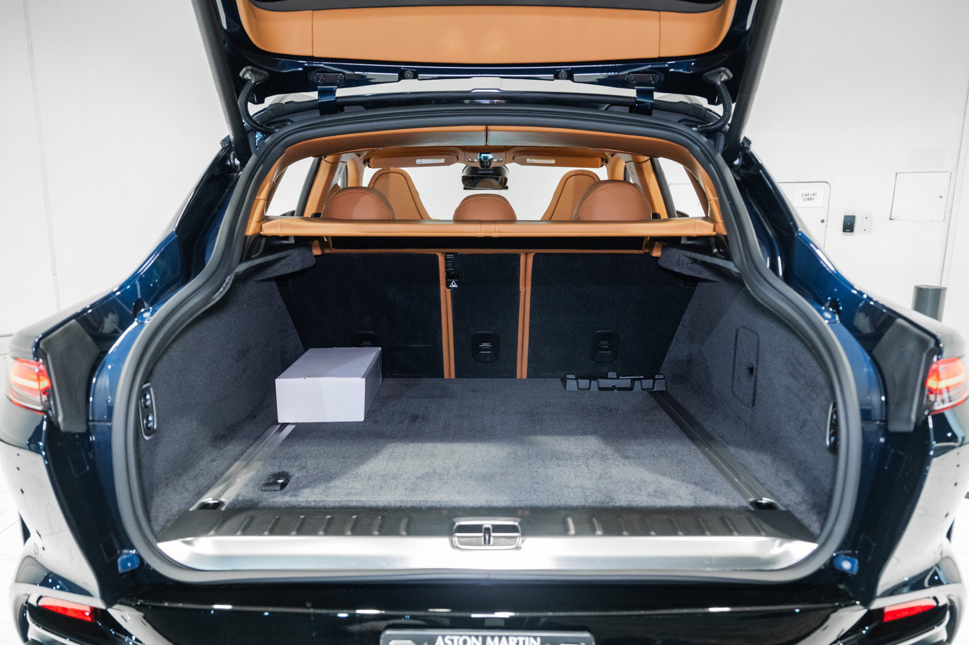 New 2026 Aston Martin DBX 707 image 52