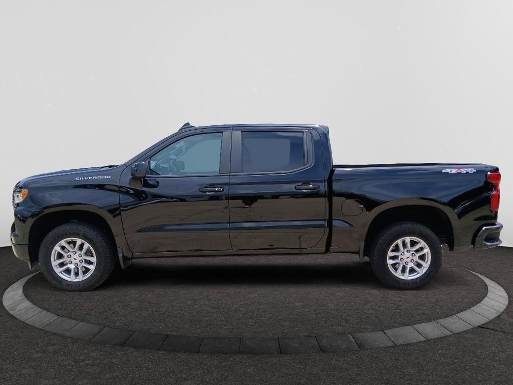 Used 2024 Chevrolet Silverado 1500 RST w/ Protection Package AWD/4WD image 4