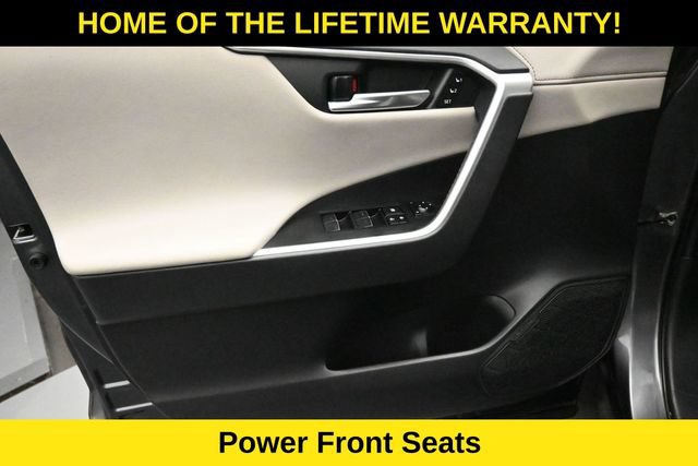 Used 2021 Toyota RAV4 Limited AWD/4WD image 11
