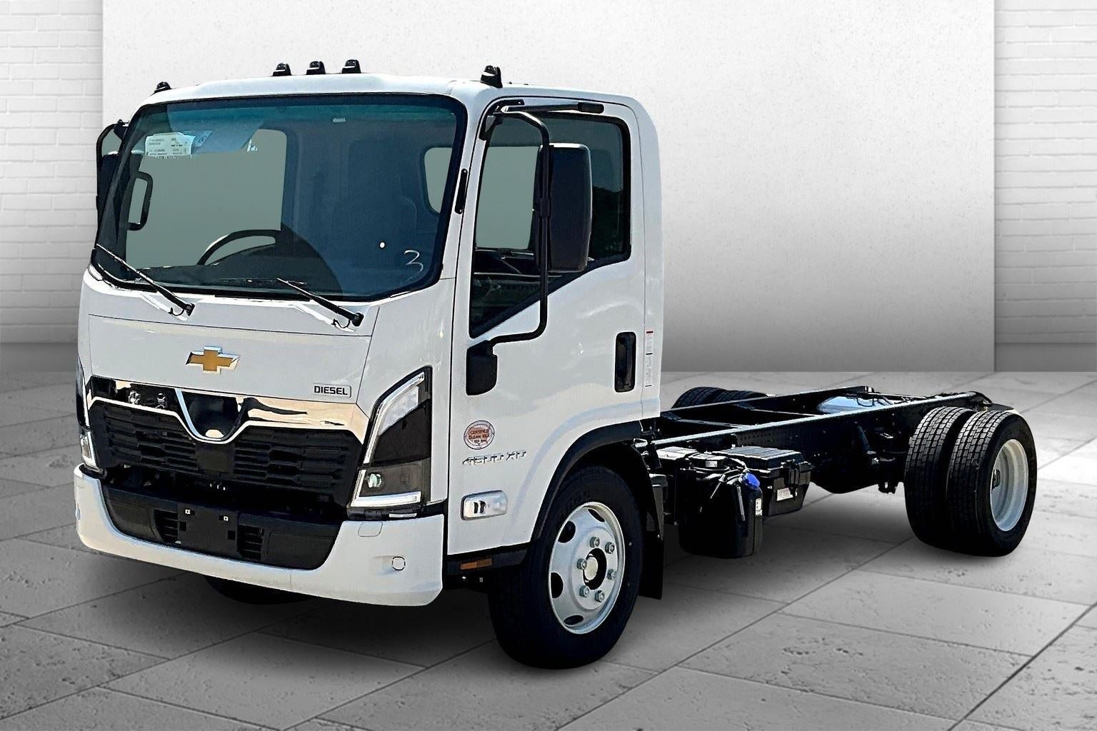 New 2025 Chevrolet Low Cab Forward 4500 XD RWD image 2