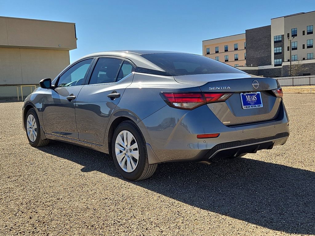 Used 2025 Nissan Sentra S image 3