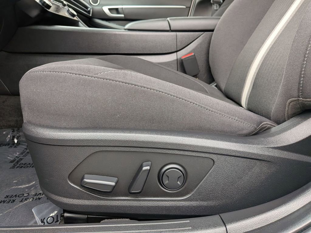 Used 2025 Hyundai Sonata SEL image 16