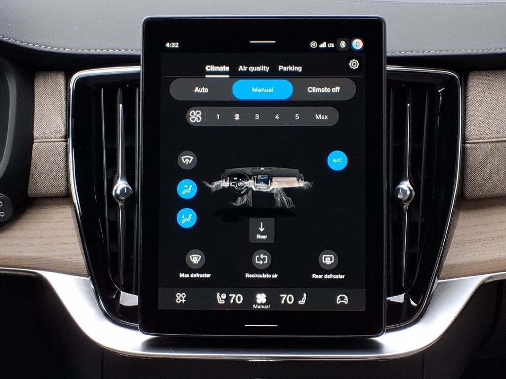 Certified 2026 Volvo XC90 B6 Plus AWD/4WD image 19