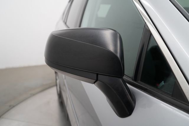 Used 2022 Toyota RAV4 LE image 65