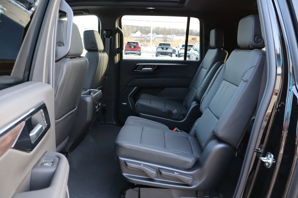 New 2026 Chevrolet Suburban Z71 w/ Comfort Package image 42