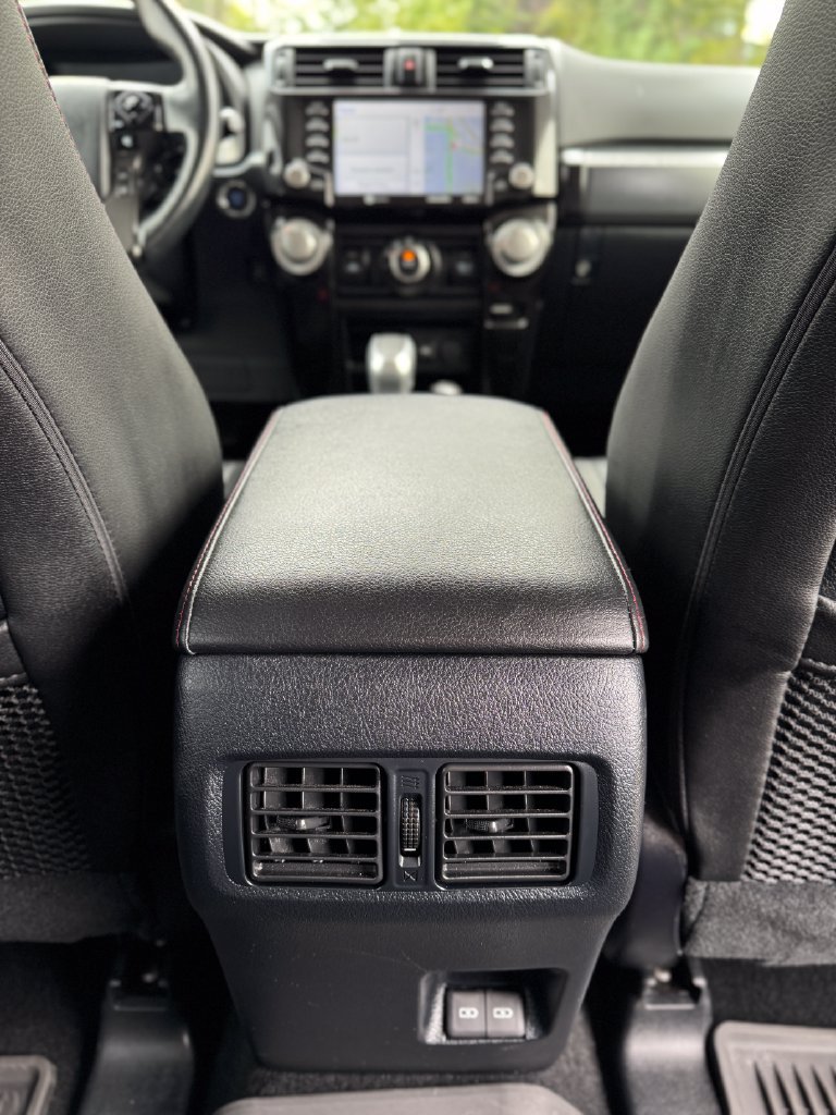 Used 2024 Toyota 4Runner TRD Off-Road Premium AWD/4WD image 27