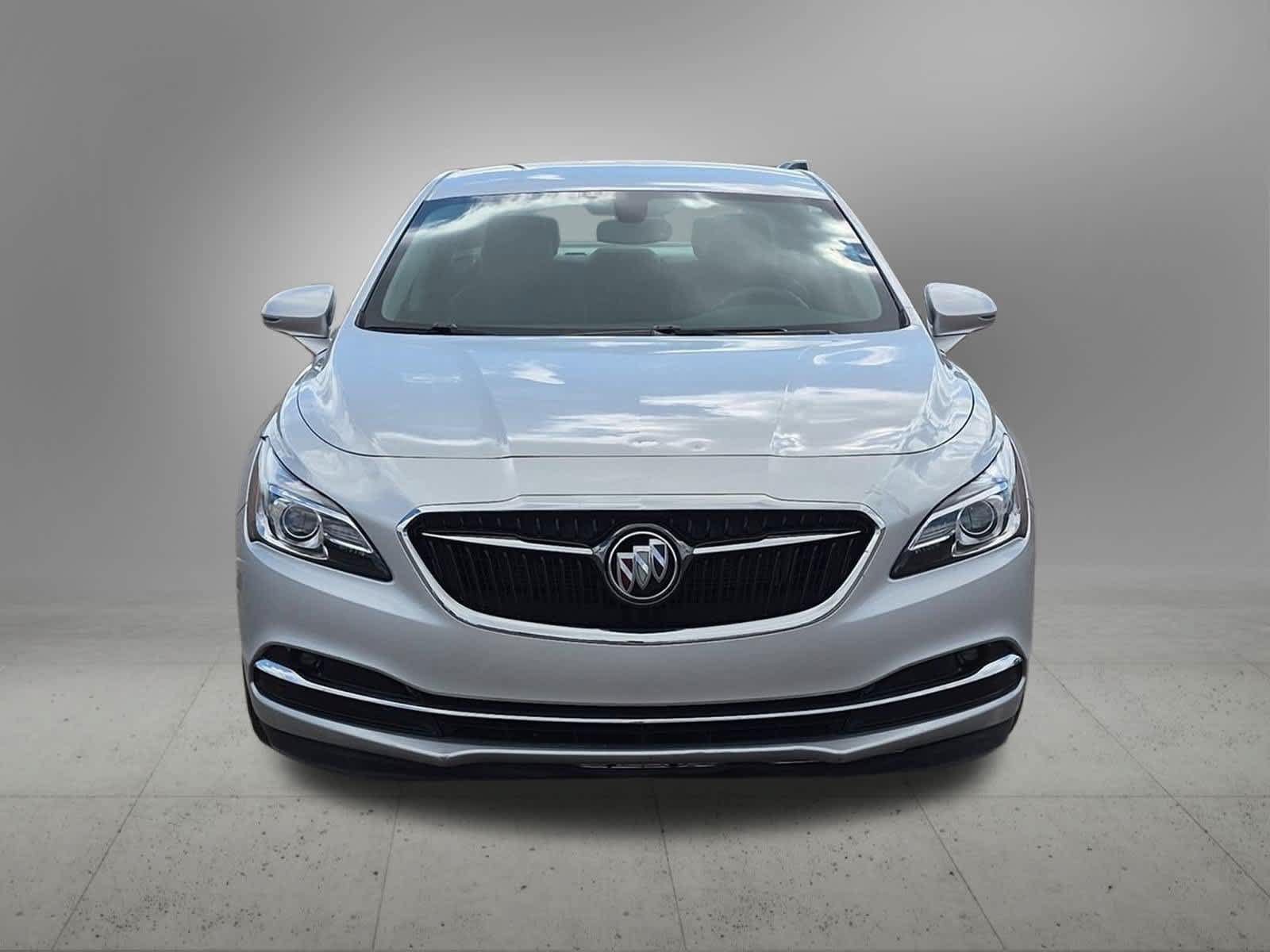Used 2019 Buick LaCrosse Essence w/ Sights and Sounds Package AWD/4WD image 9