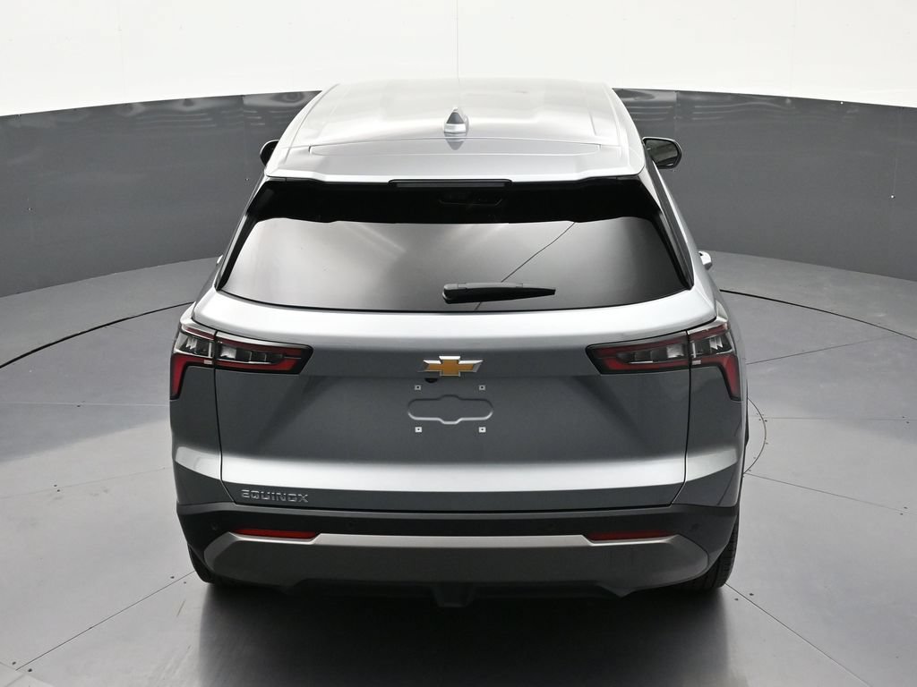 Used 2026 Chevrolet Equinox LT w/ Safety and Technology Package FWD image 19