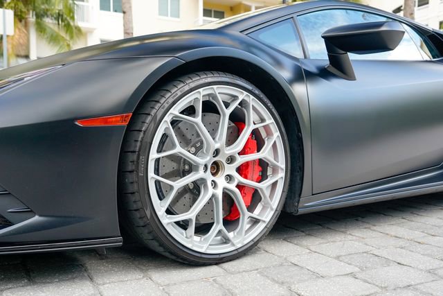Used 2022 Lamborghini Huracan EVO image 43