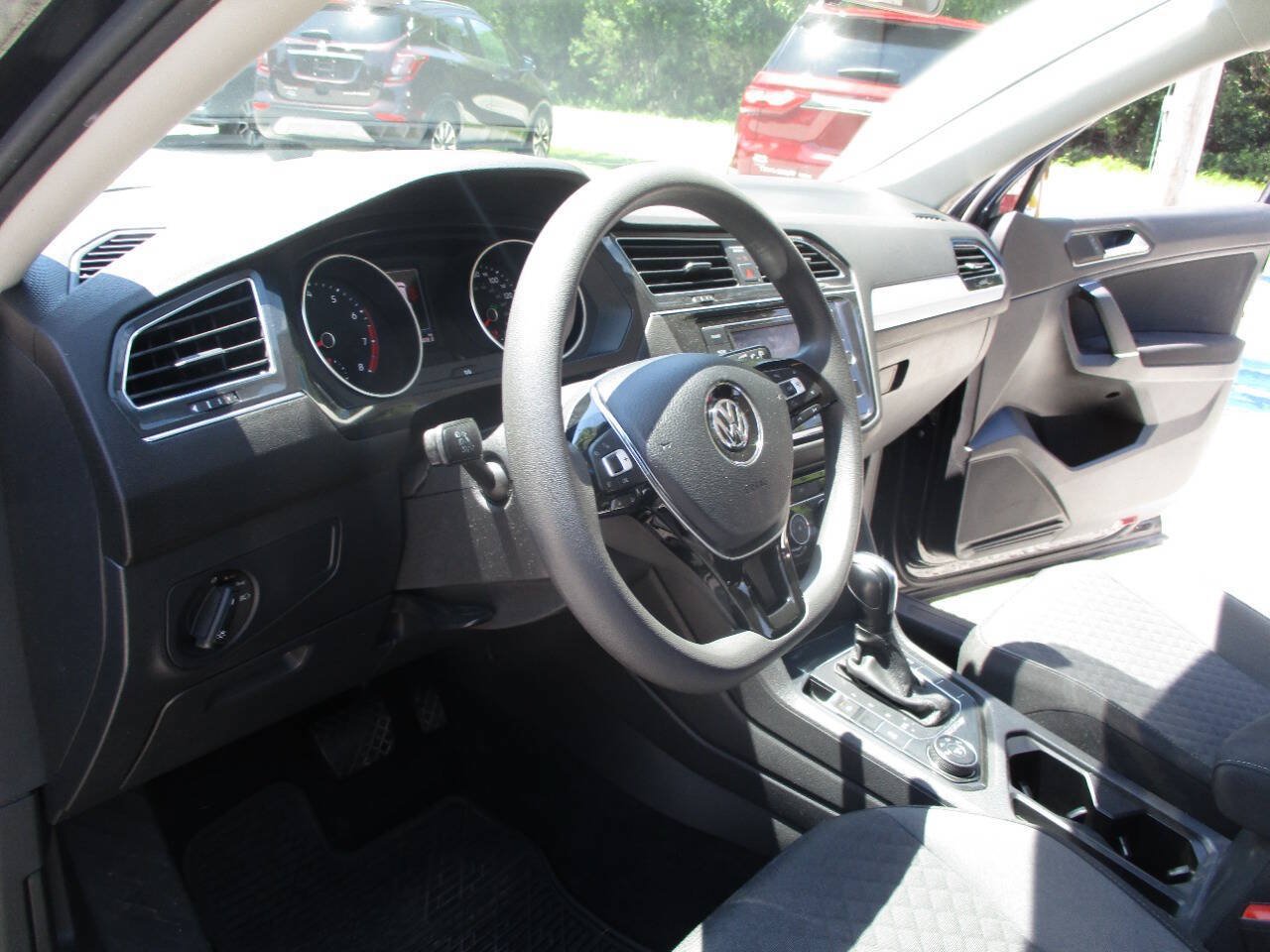 Used 2018 Volkswagen Tiguan S AWD/4WD image 19