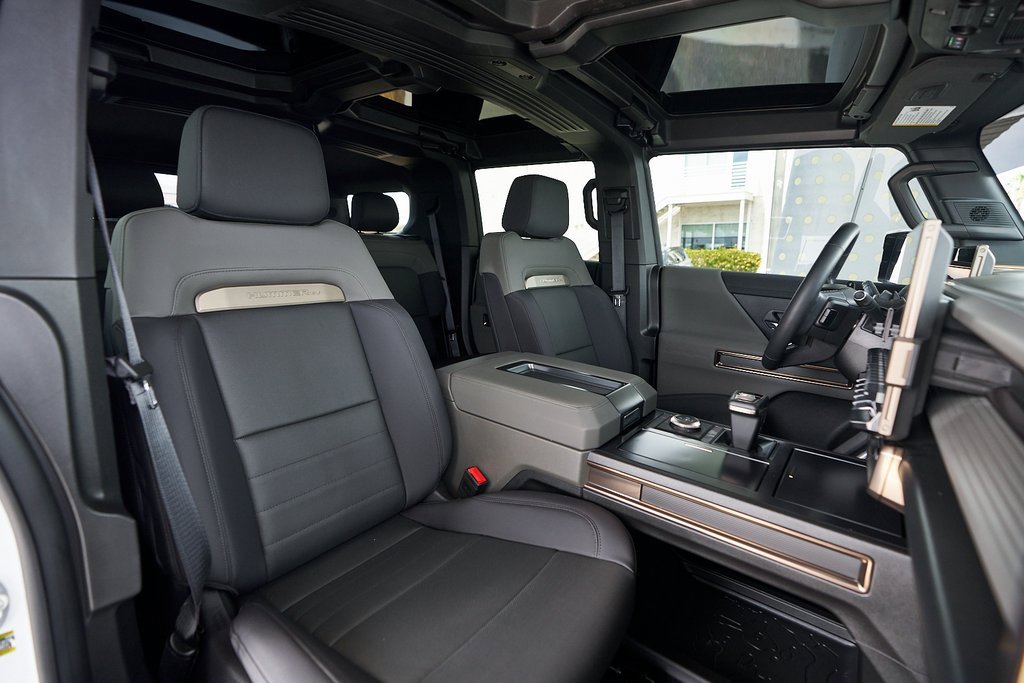 Used 2025 GMC Hummer EV 3X image 29