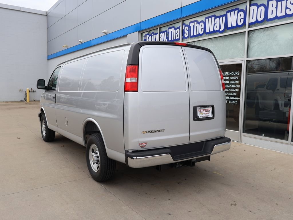 New 2026 Chevrolet Express 2500 image 8