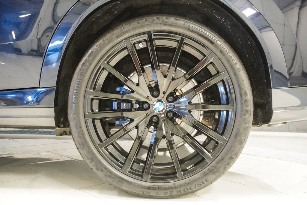 Used 2021 BMW X6 M50i w/ Executive Package image 40