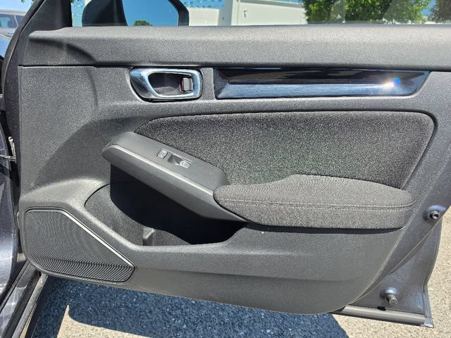 Used 2025 Honda Civic Sport image 10